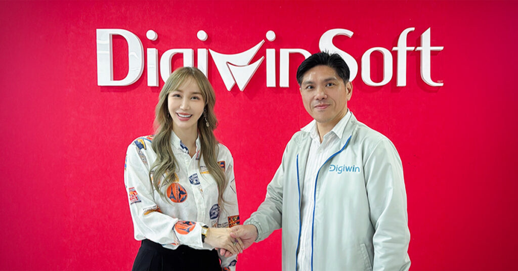 數位通泰國分公司GWS CLOUD 執行長吳思妮與Digiwin Thailand高級顧問黃小平合影